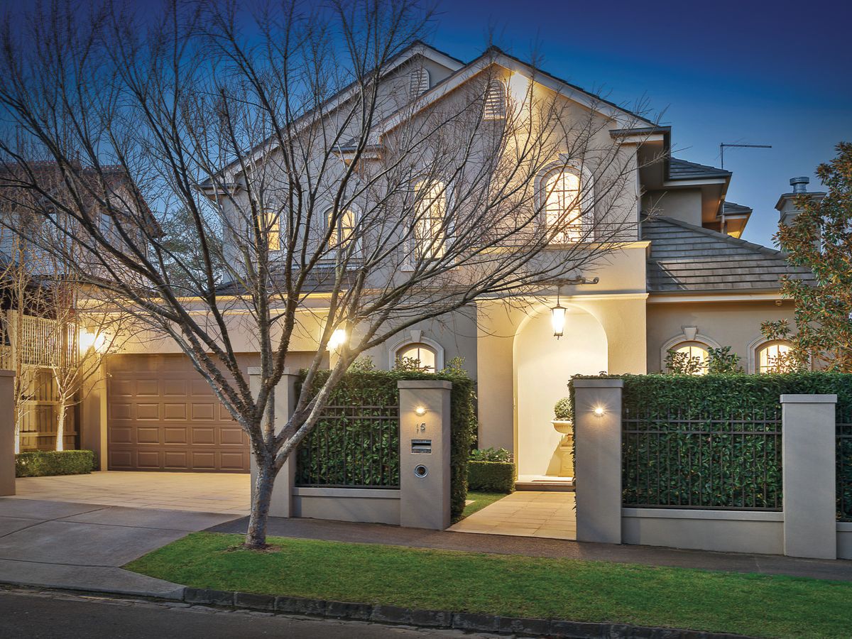 15 Kardella Street MALVERN EAST