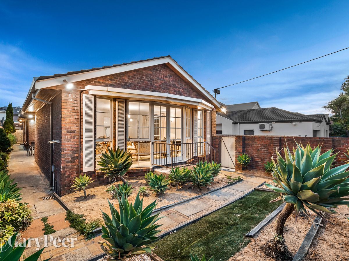 15 Neerim Road CAULFIELD