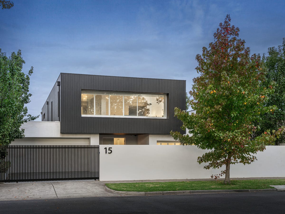 15 Rothesay Avenue BRIGHTON