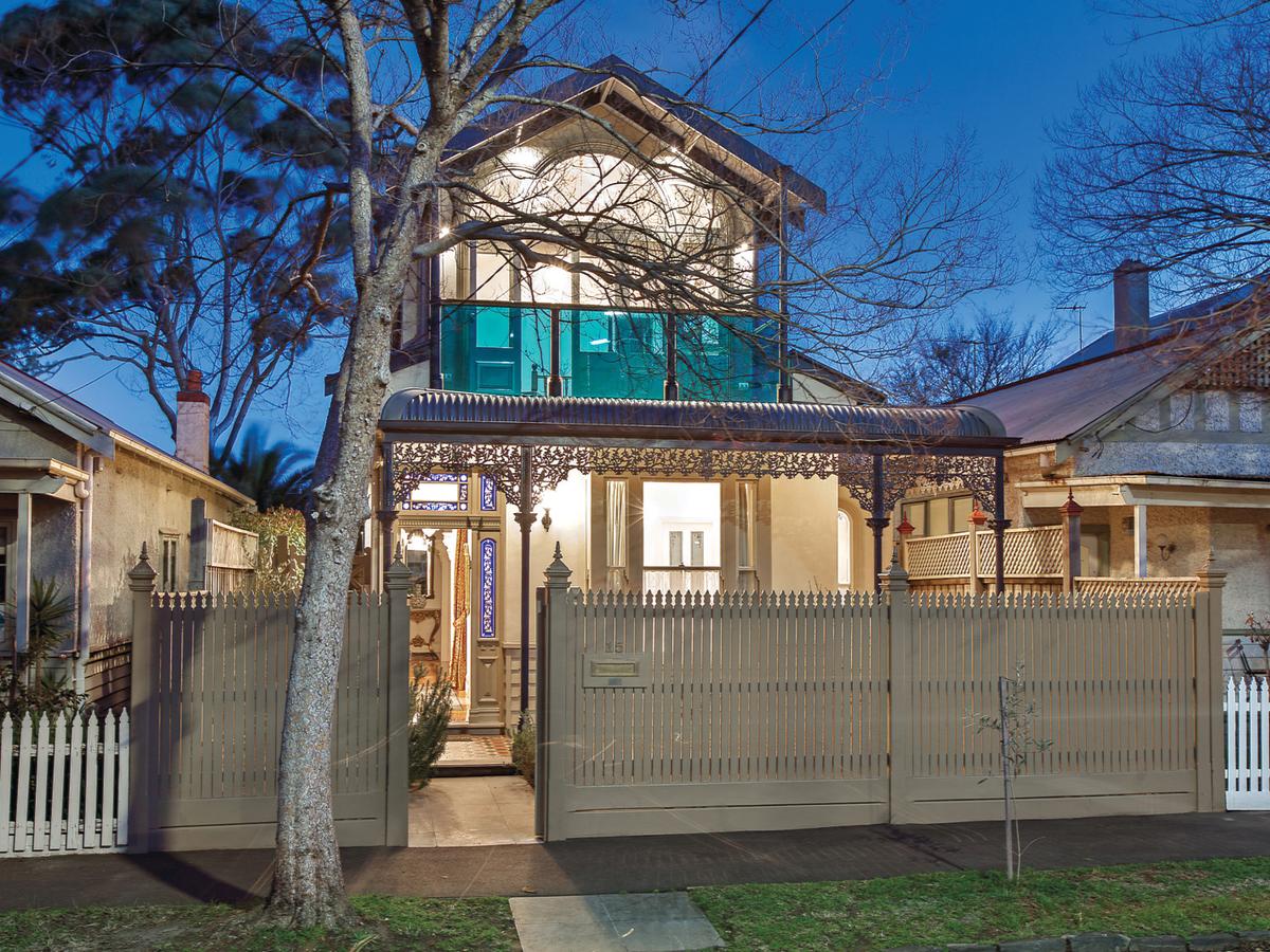 15 Thackeray Street ELWOOD