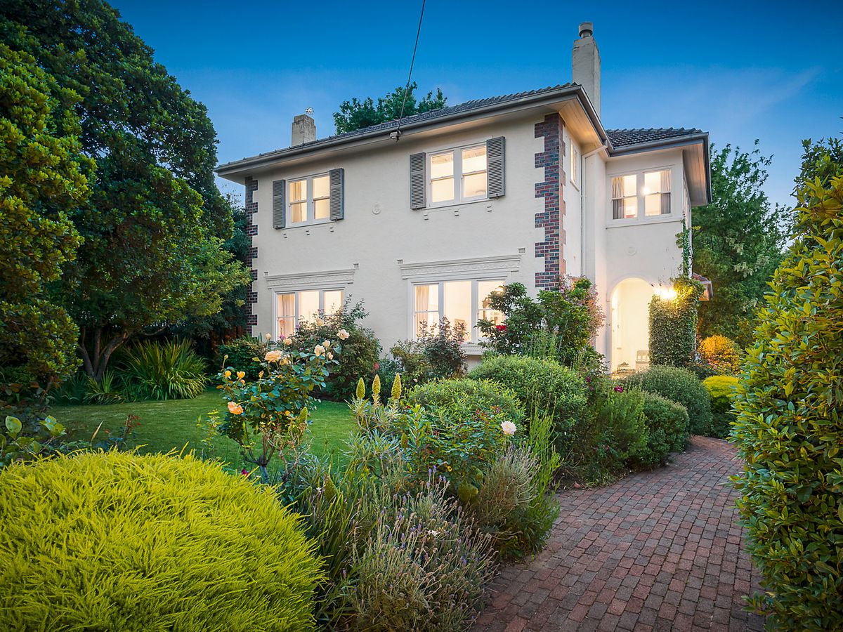 15 Victoria Crescent MONT ALBERT