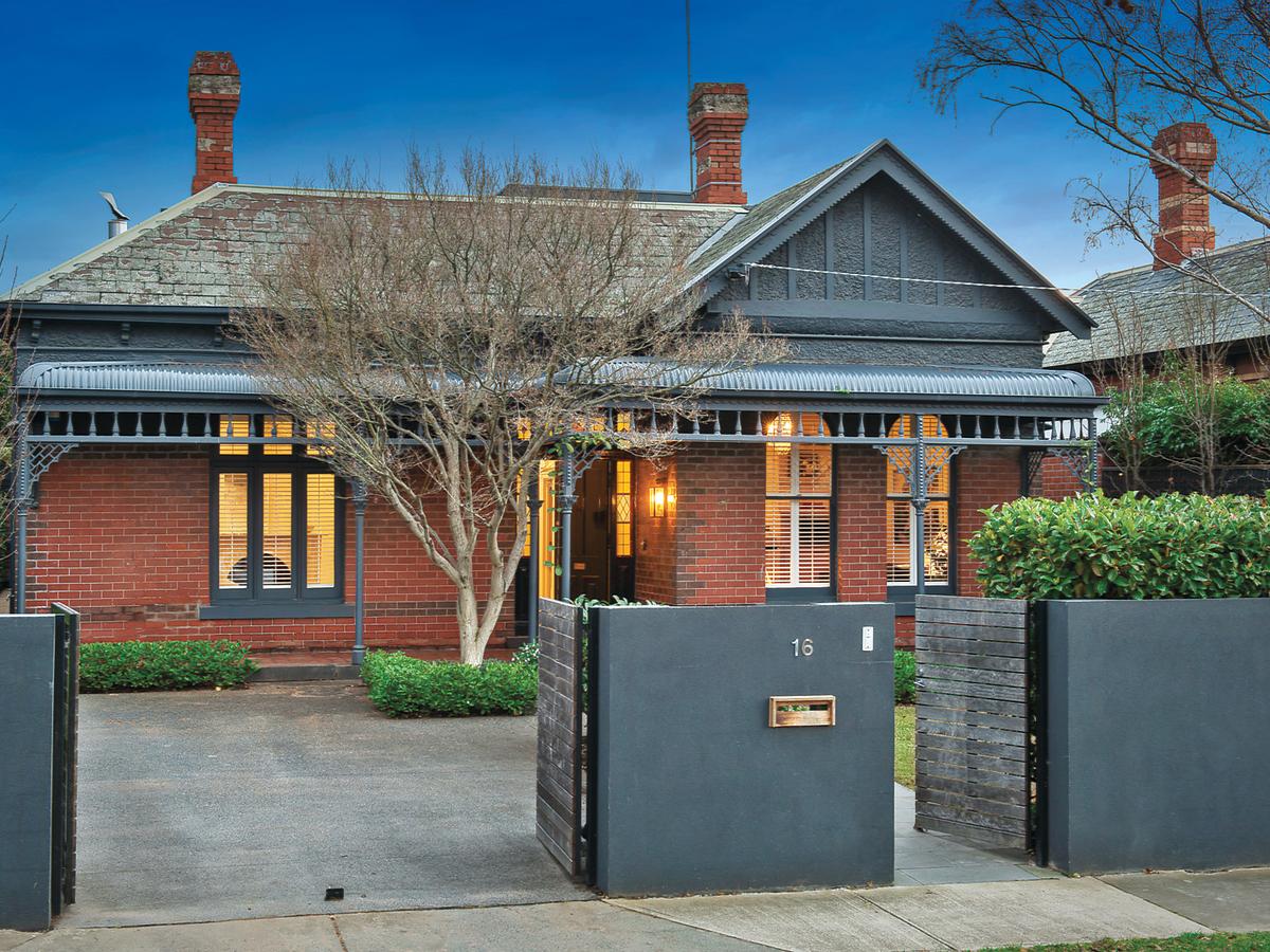 16 Bailey Avenue ARMADALE