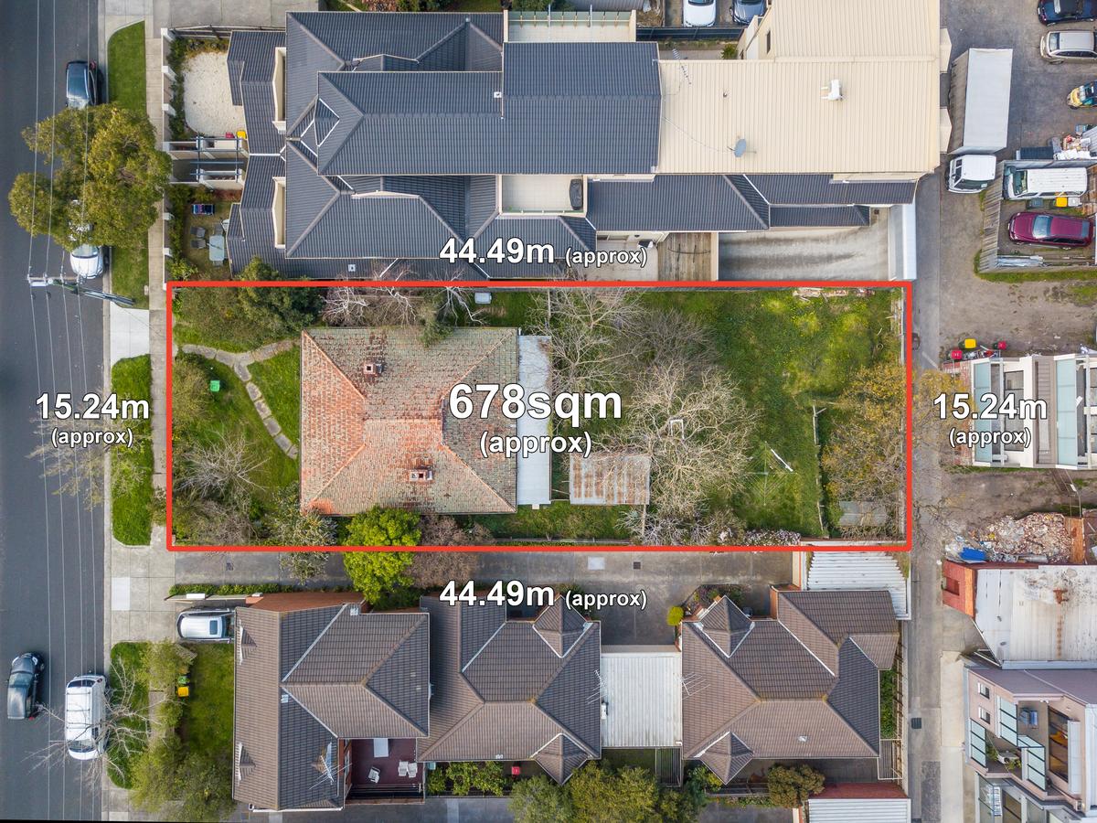 16 Bleazby Street BENTLEIGH