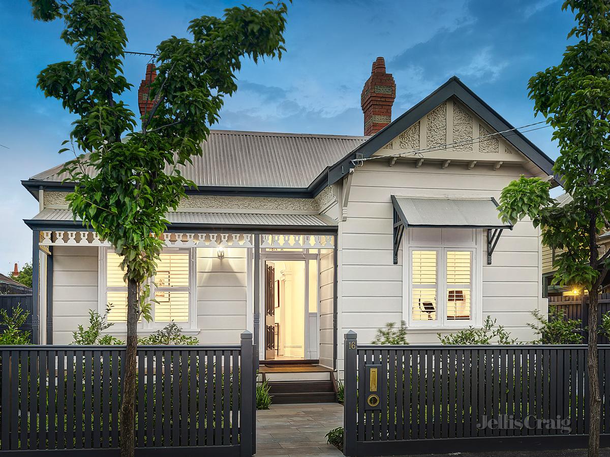 16 Chanak Street MALVERN EAST