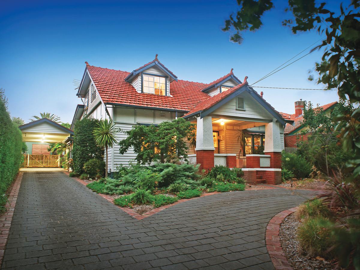 16 Clonaig Street BRIGHTON EAST