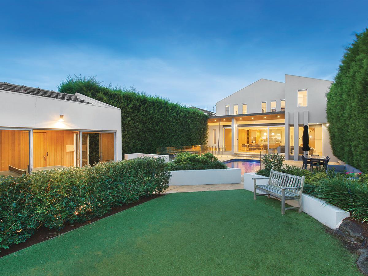16 Downes Avenue BRIGHTON