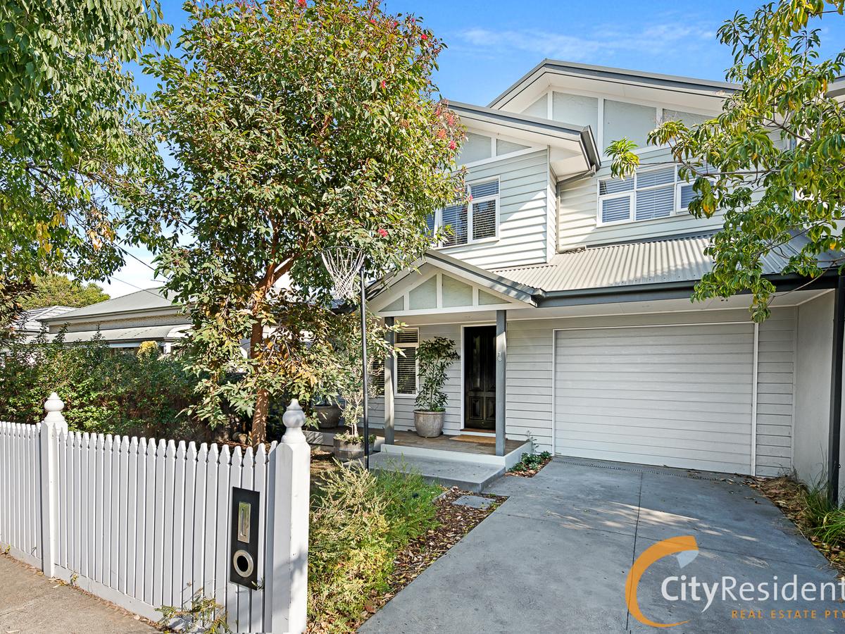 16 Edmanson Avenue BRIGHTON