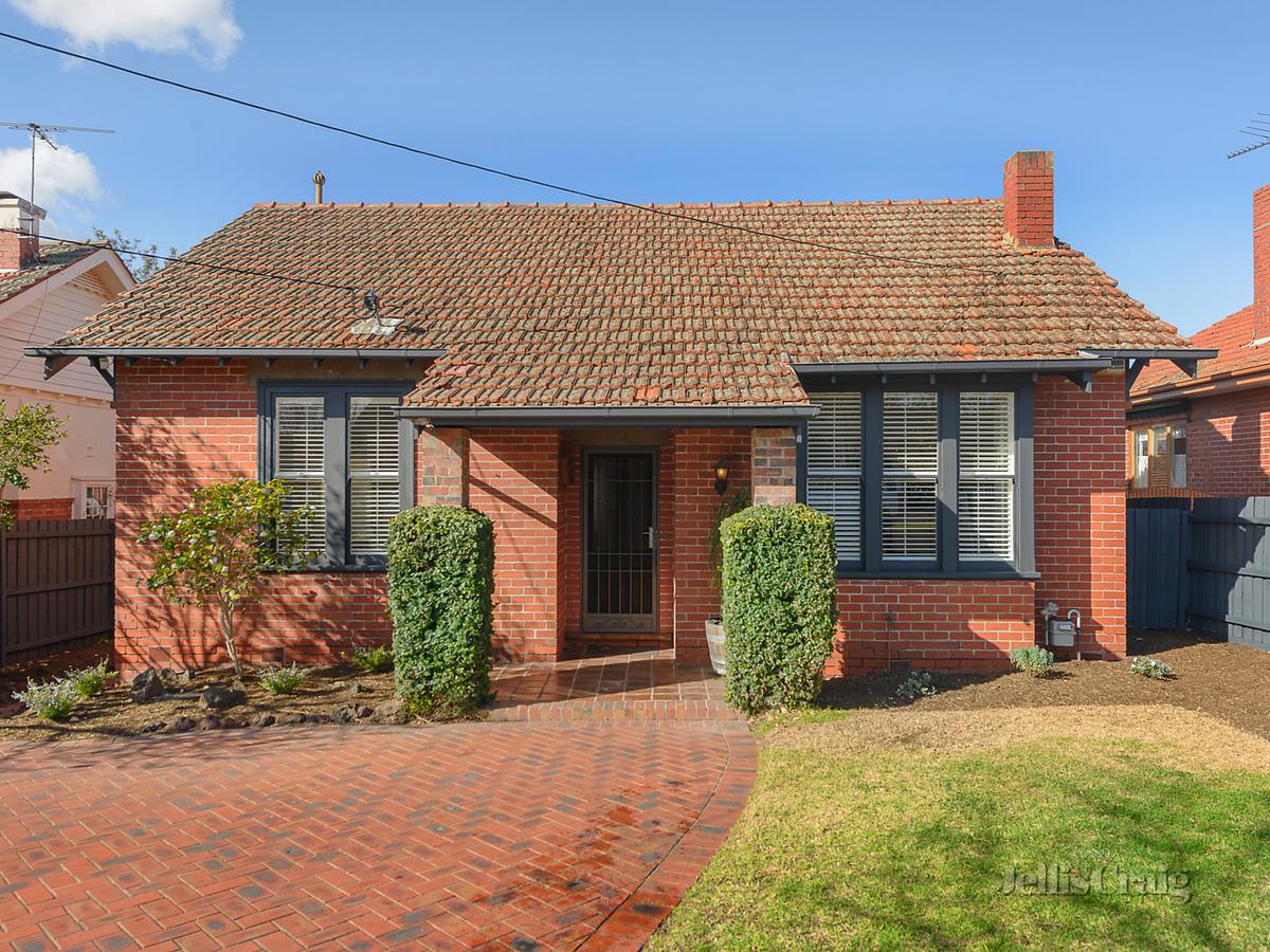 16 Forster Avenue MALVERN EAST