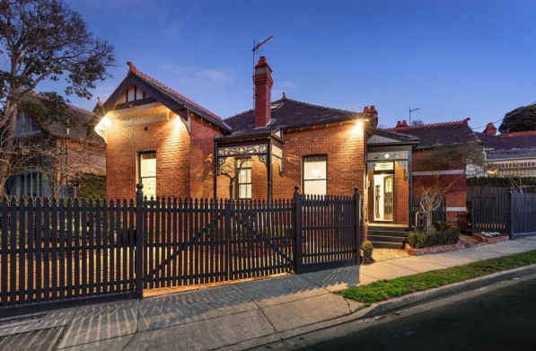 16 Gordon Street TOORAK