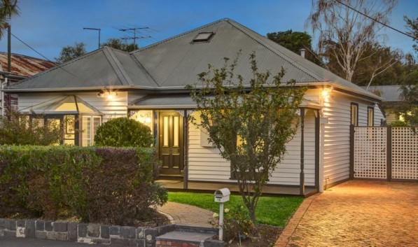 16 Henrietta Street HAWTHORN