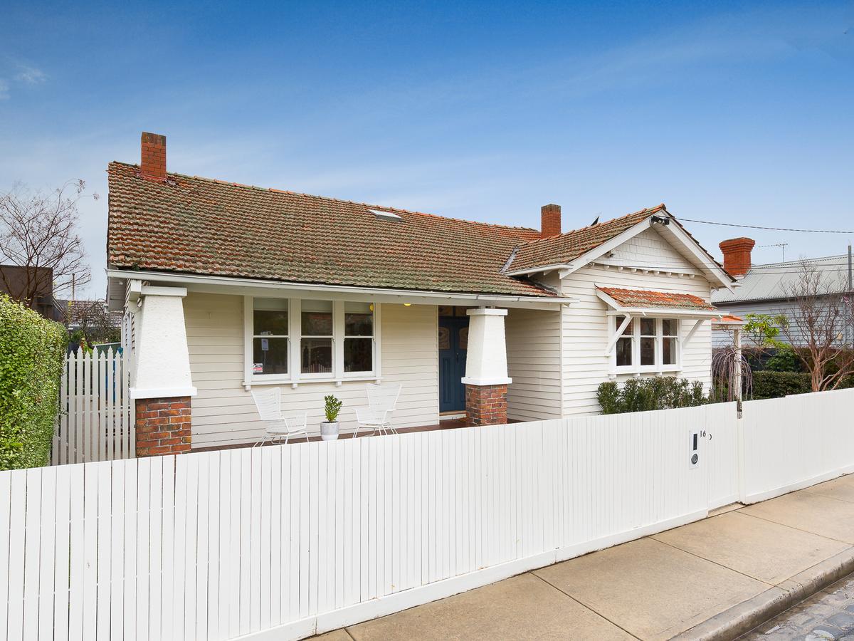 16 Myrtle Street ST KILDA EAST