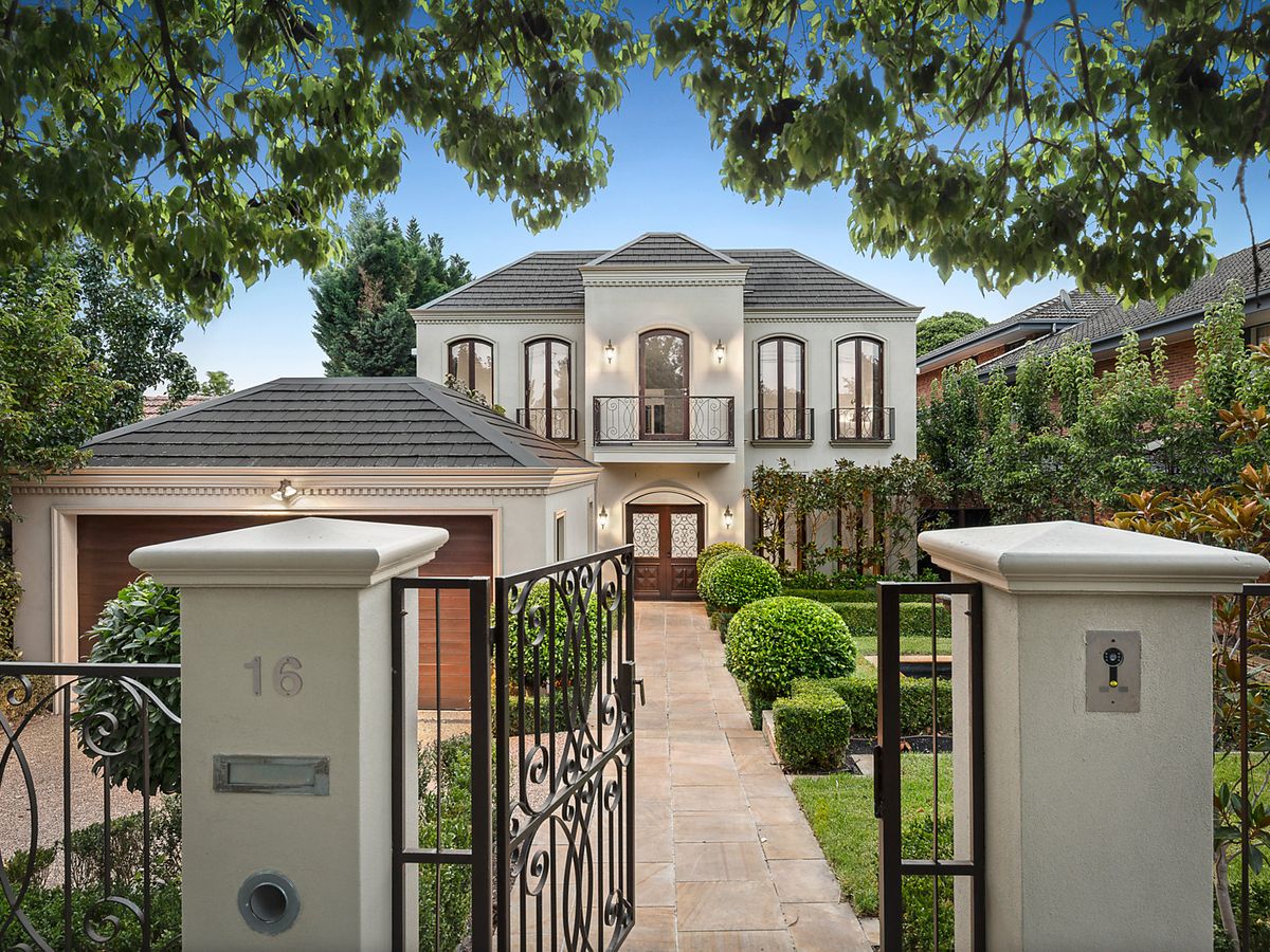 16 Neave Street HAWTHORN EAST