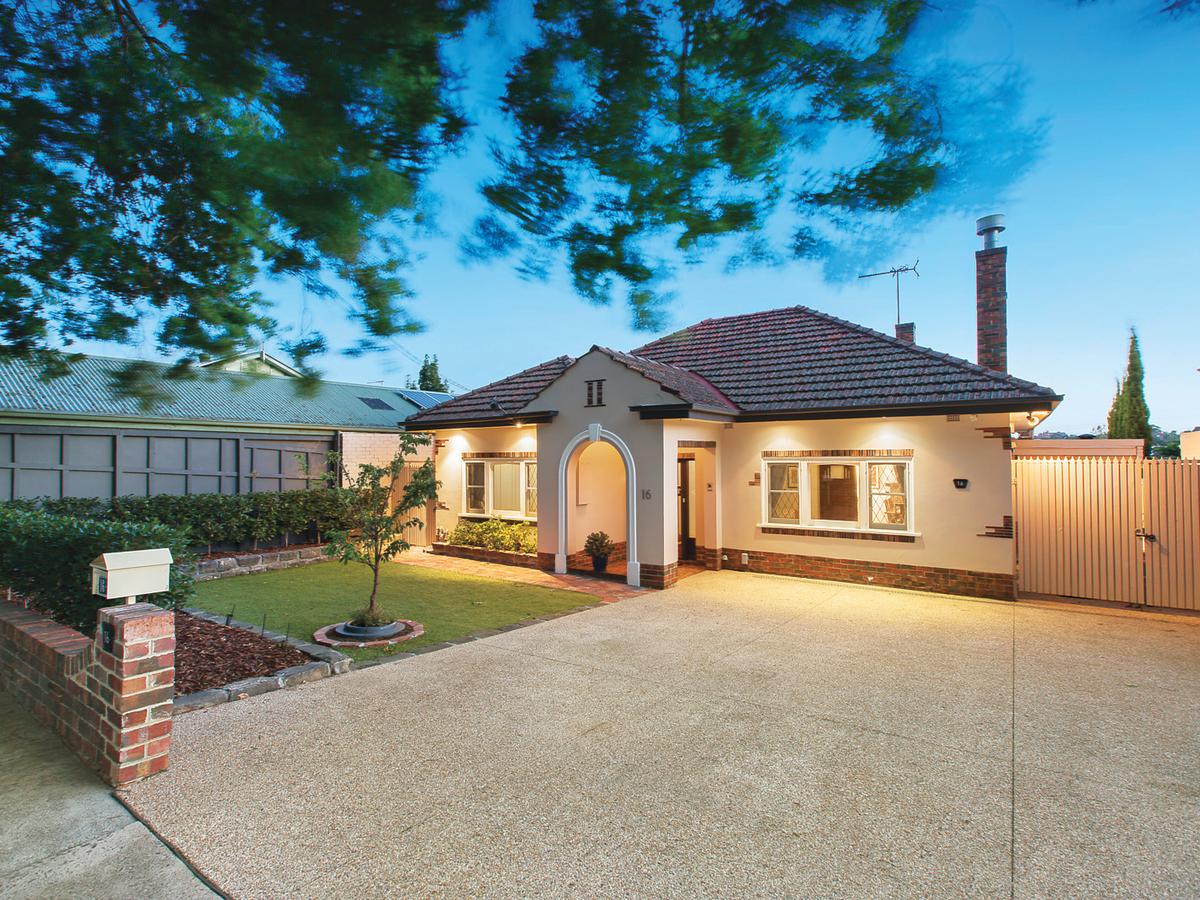 16 Nepean Street GLEN IRIS