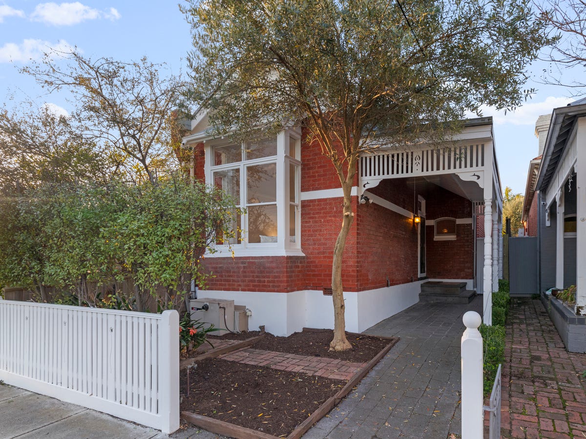 16 Rockbrook Road ST KILDA EAST