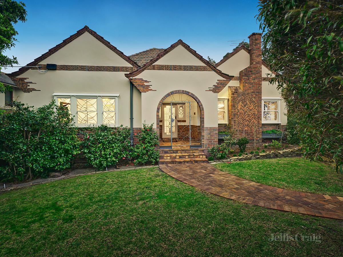 16 Wimba Avenue KEW