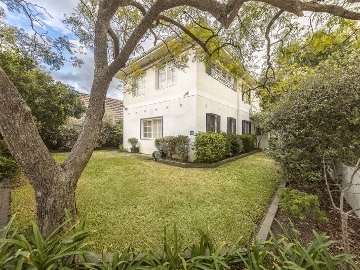 174 Hawthorn Road CAULFIELD NORTH
