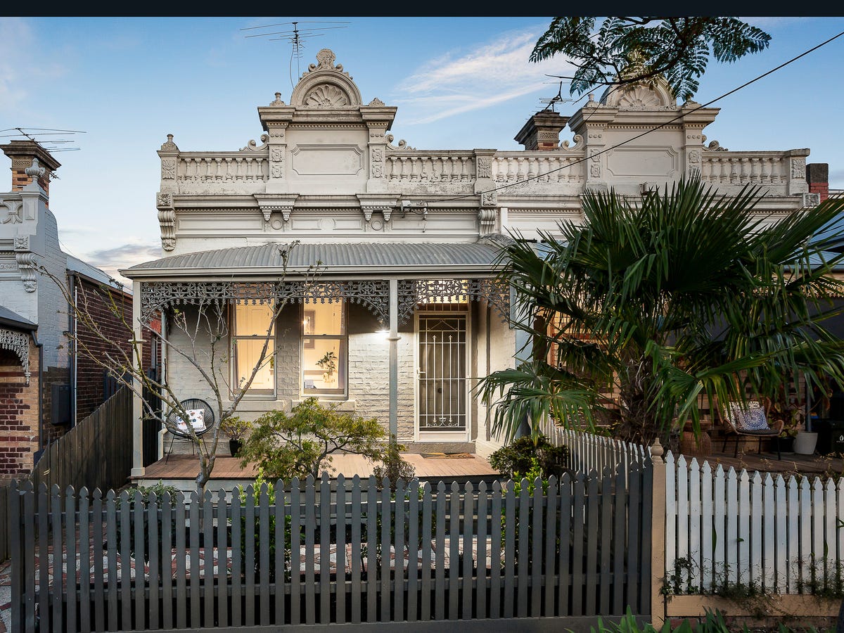 17 Carnarvon Street HAWTHORN EAST