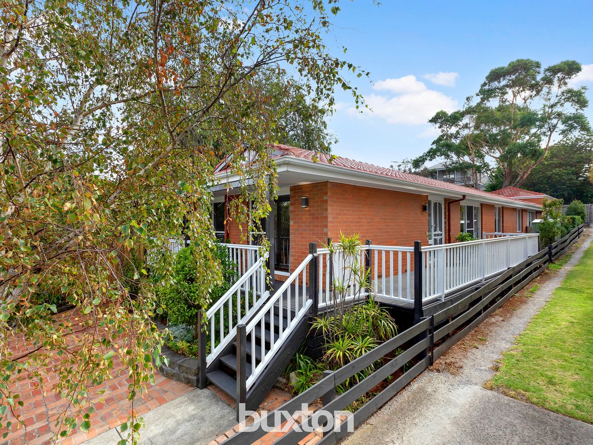 17 Cowper Street SANDRINGHAM