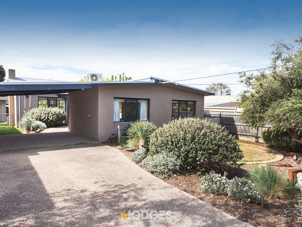 17 Gramatan Avenue BEAUMARIS