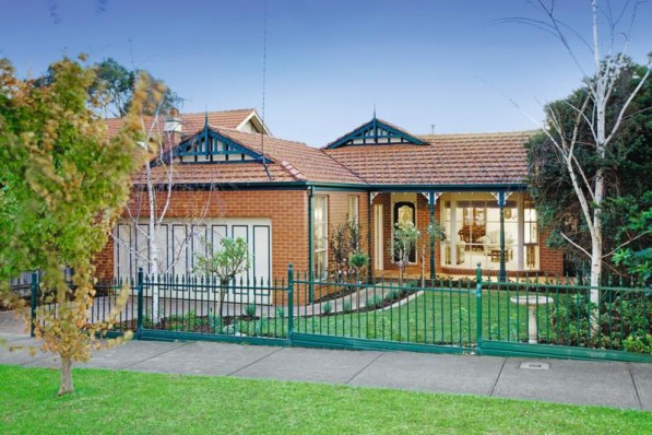 17 Hunter Street KEW