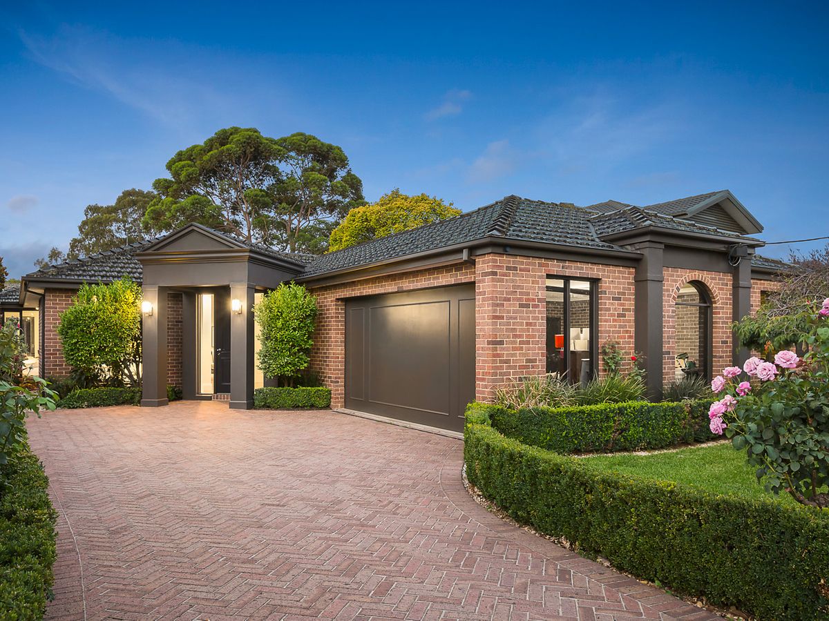 17 Tyrone Street CAMBERWELL