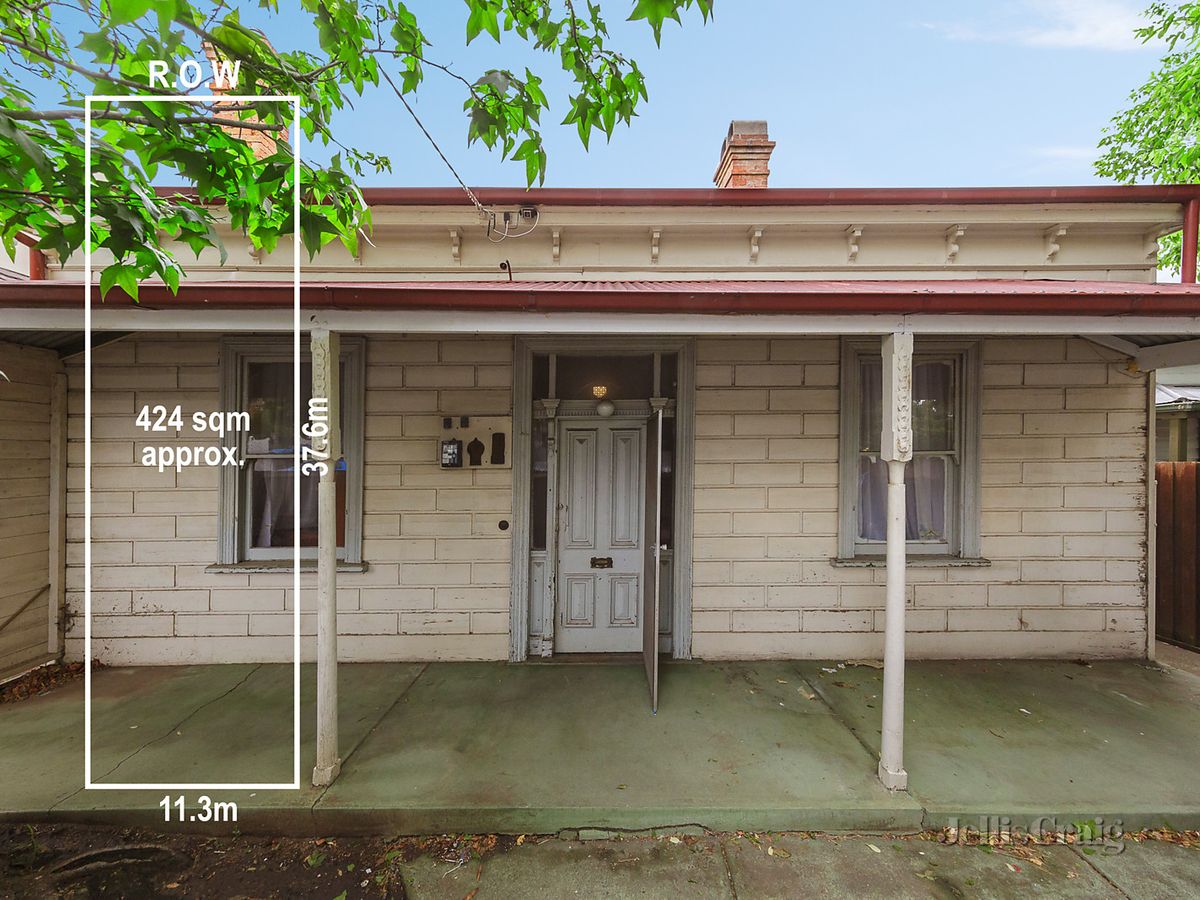 18 Barkly Avenue ARMADALE
