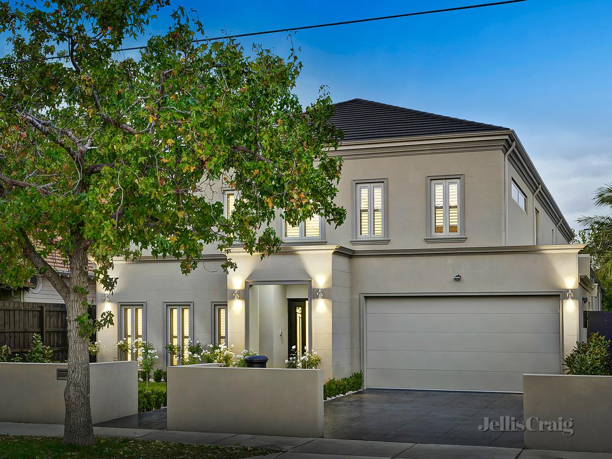 18 Hall Street MCKINNON