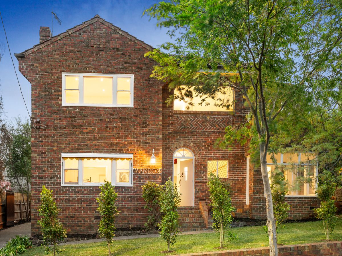 18 Lalbert Crescent PRAHRAN