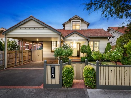 18 Lydson Street MURRUMBEENA