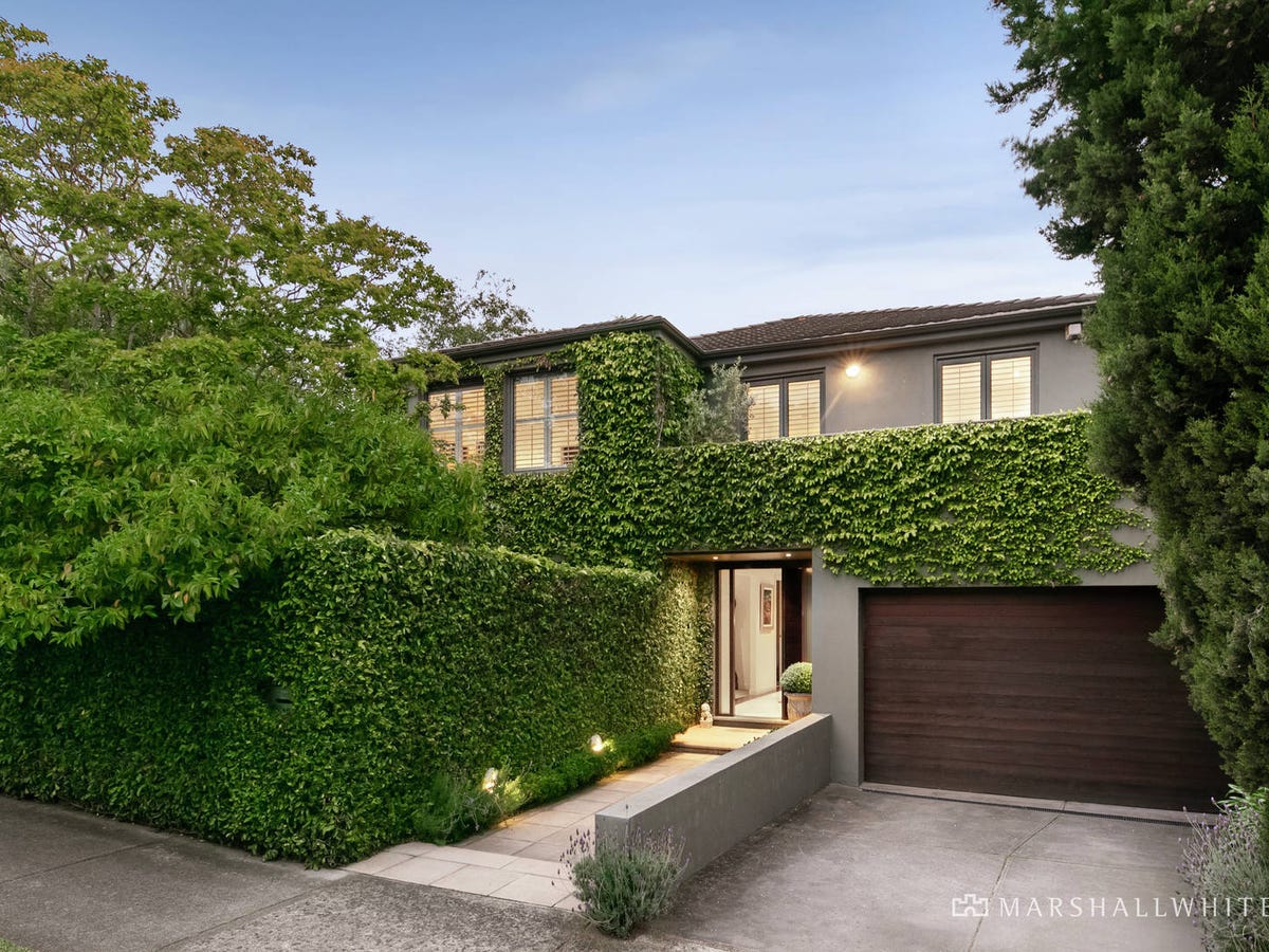 18 Macartney Avenue KEW