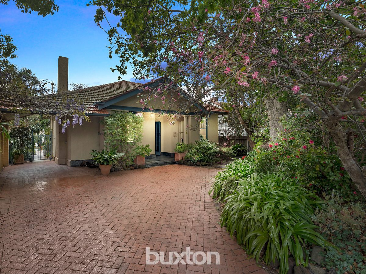 18 McLauchlin Avenue SANDRINGHAM