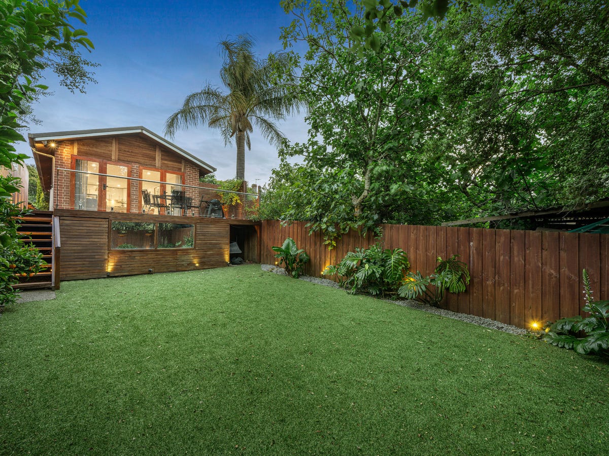 18 Tennyson Street KEW