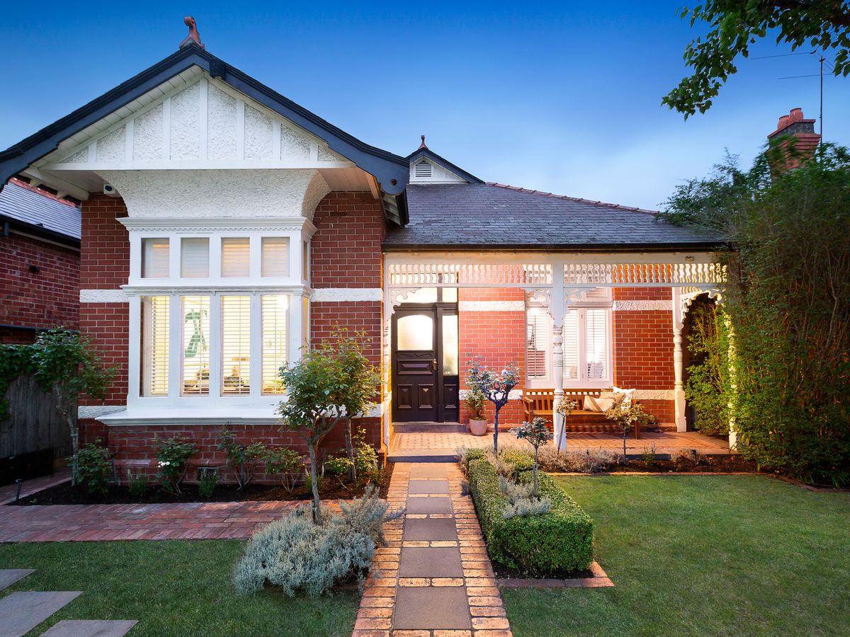 18 Wheatland Road MALVERN