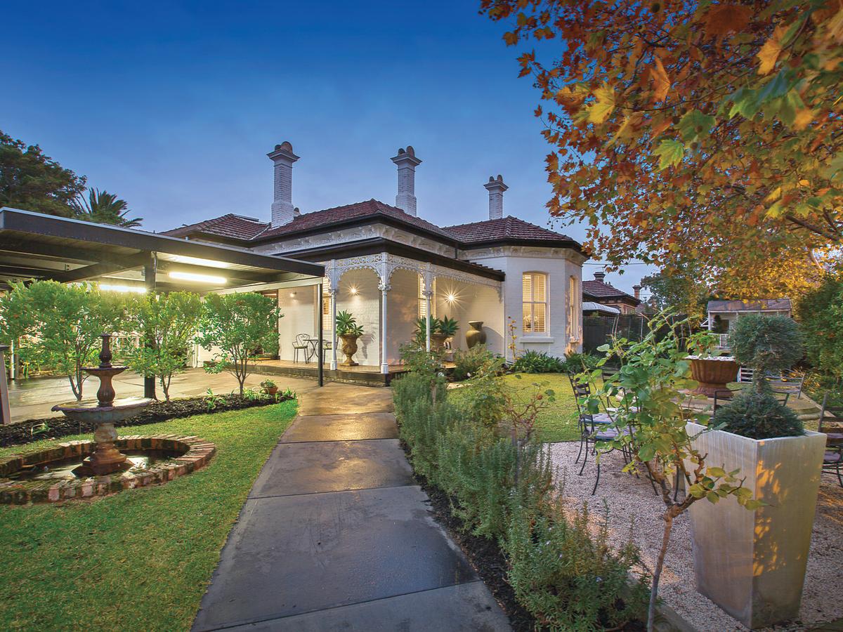 196 Williams Road TOORAK