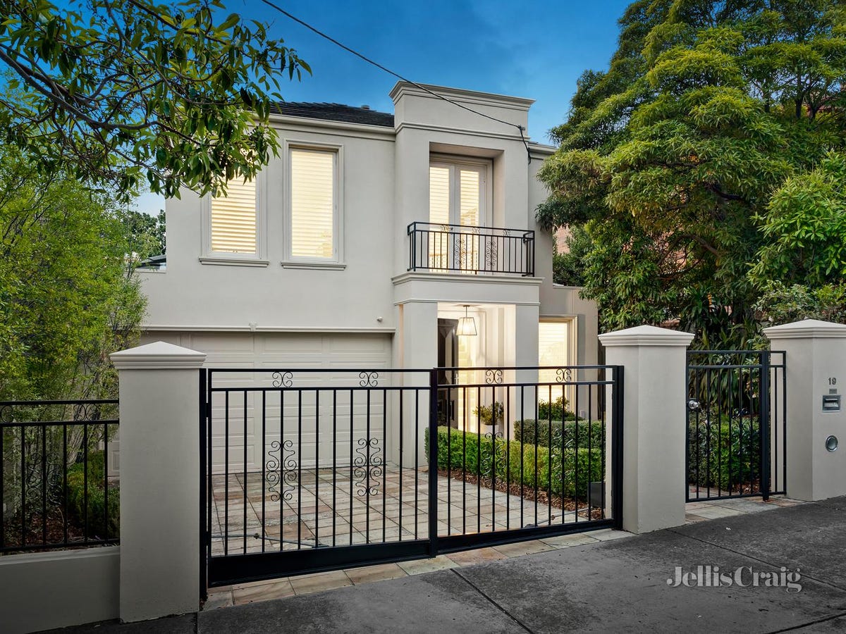 19 Edgecombe Street KEW