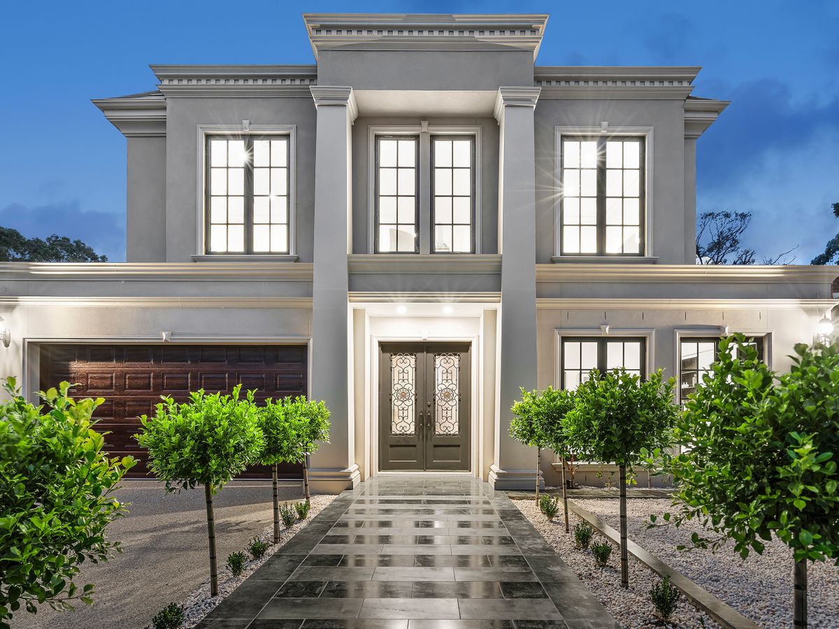 19 Elliott Avenue BALWYN