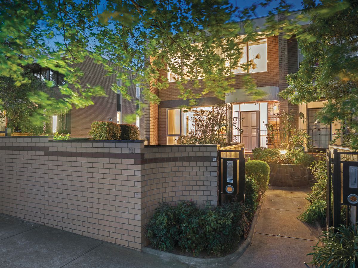 19 Embling Road MALVERN