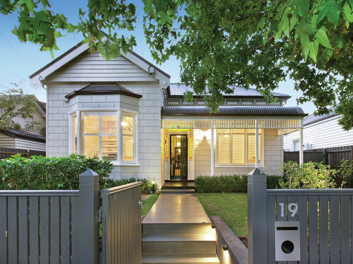 19 Ewart Street MALVERN