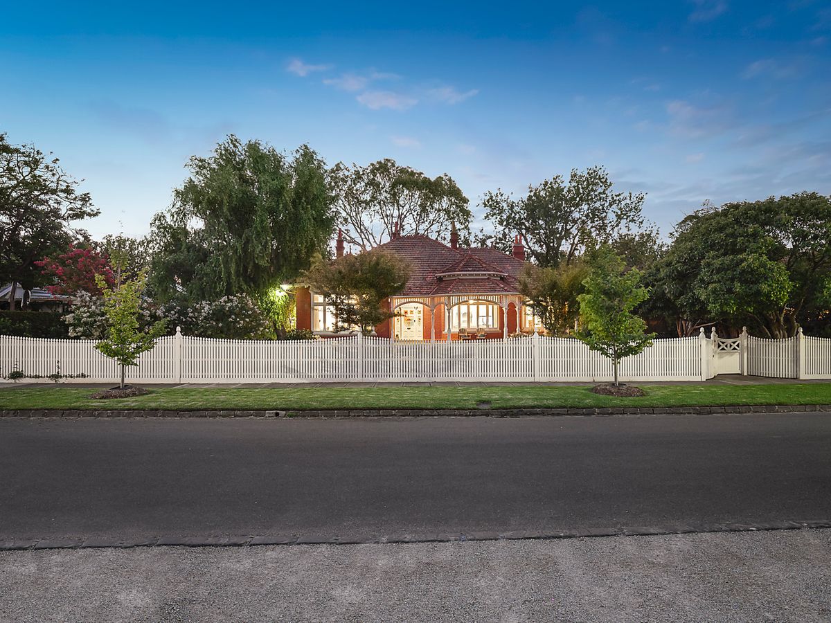 19 Kingston Street MALVERN EAST