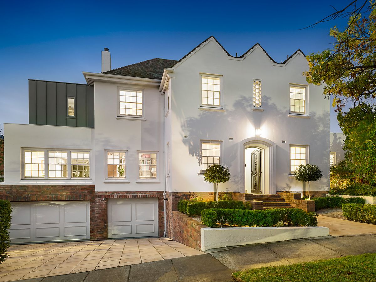19 Sargood Street TOORAK
