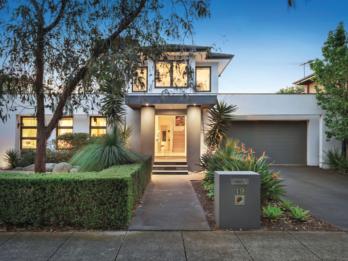 19 Studley Road BRIGHTON EAST