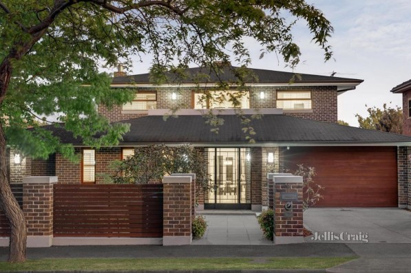 19 The Avenue MALVERN EAST