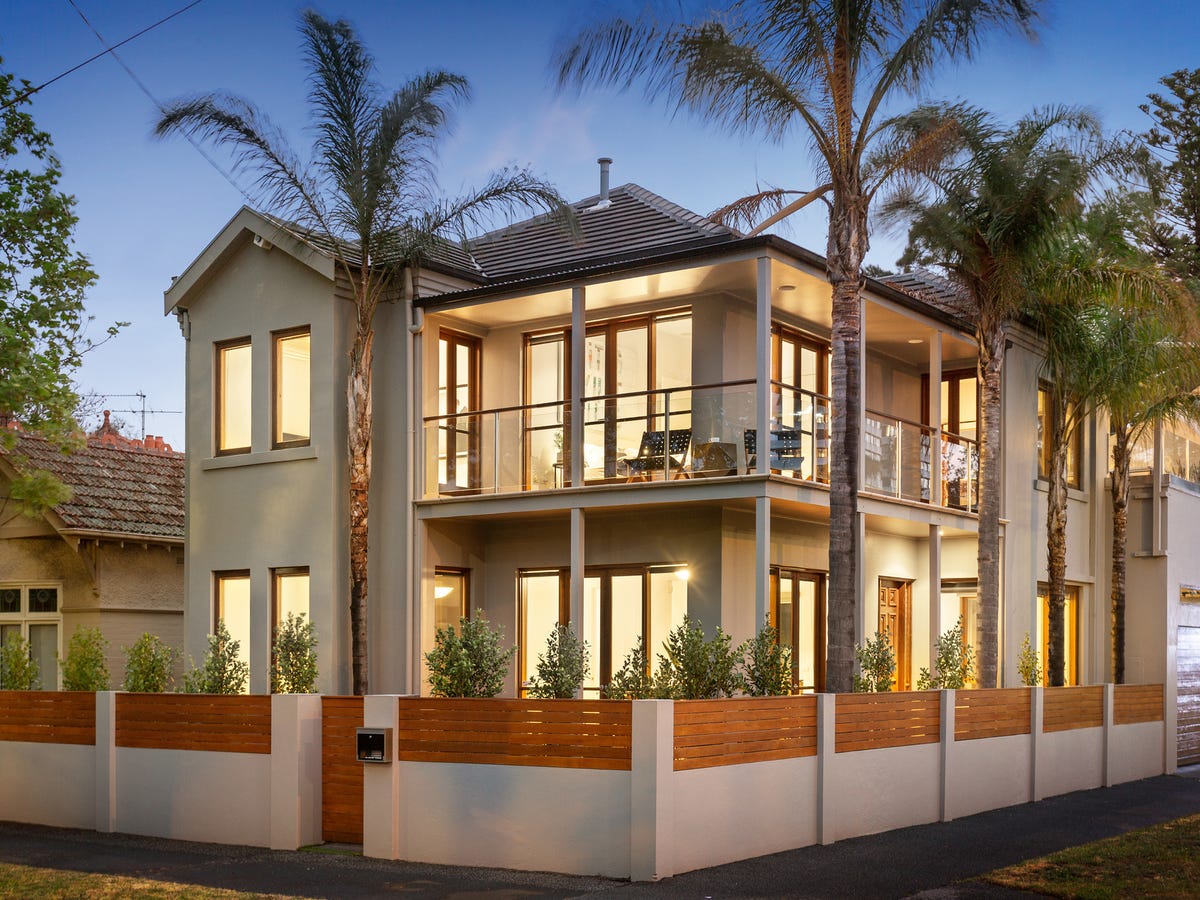 19 York Street ST KILDA WEST