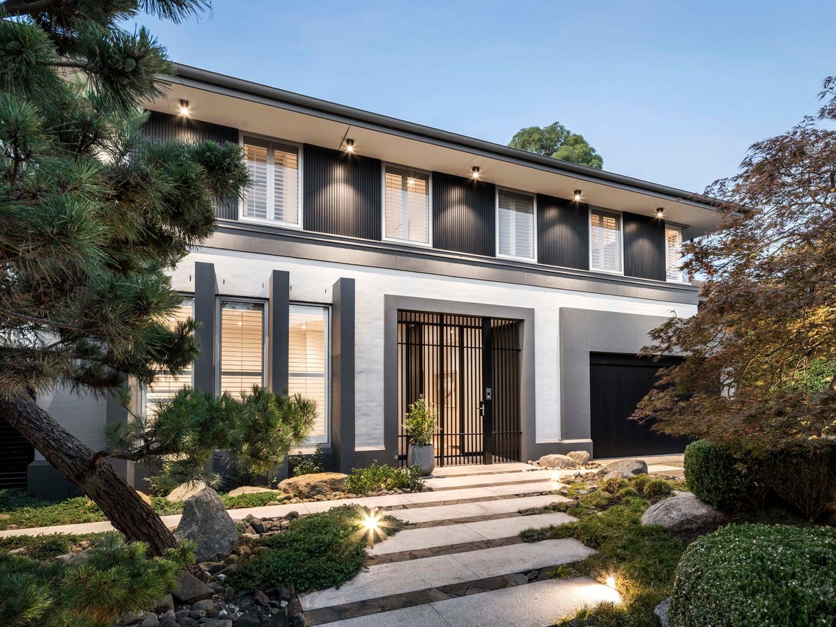 1 Glendene Avenue KEW