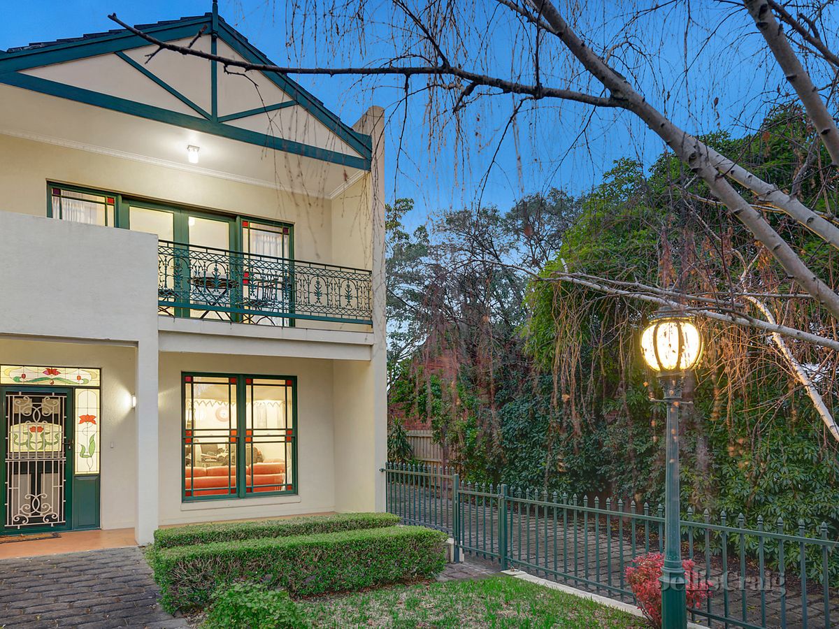 2/1051 Toorak Road CAMBERWELL