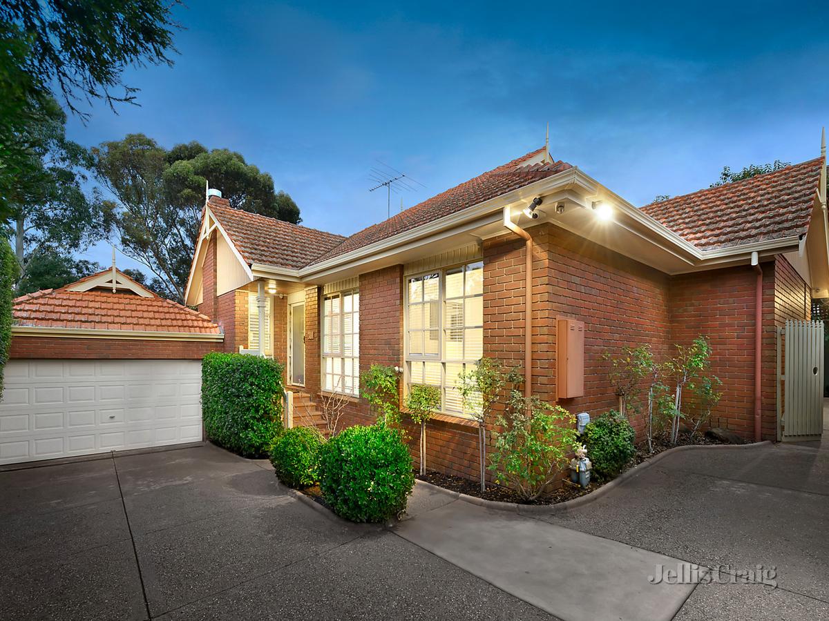 2/12 King Street BALWYN