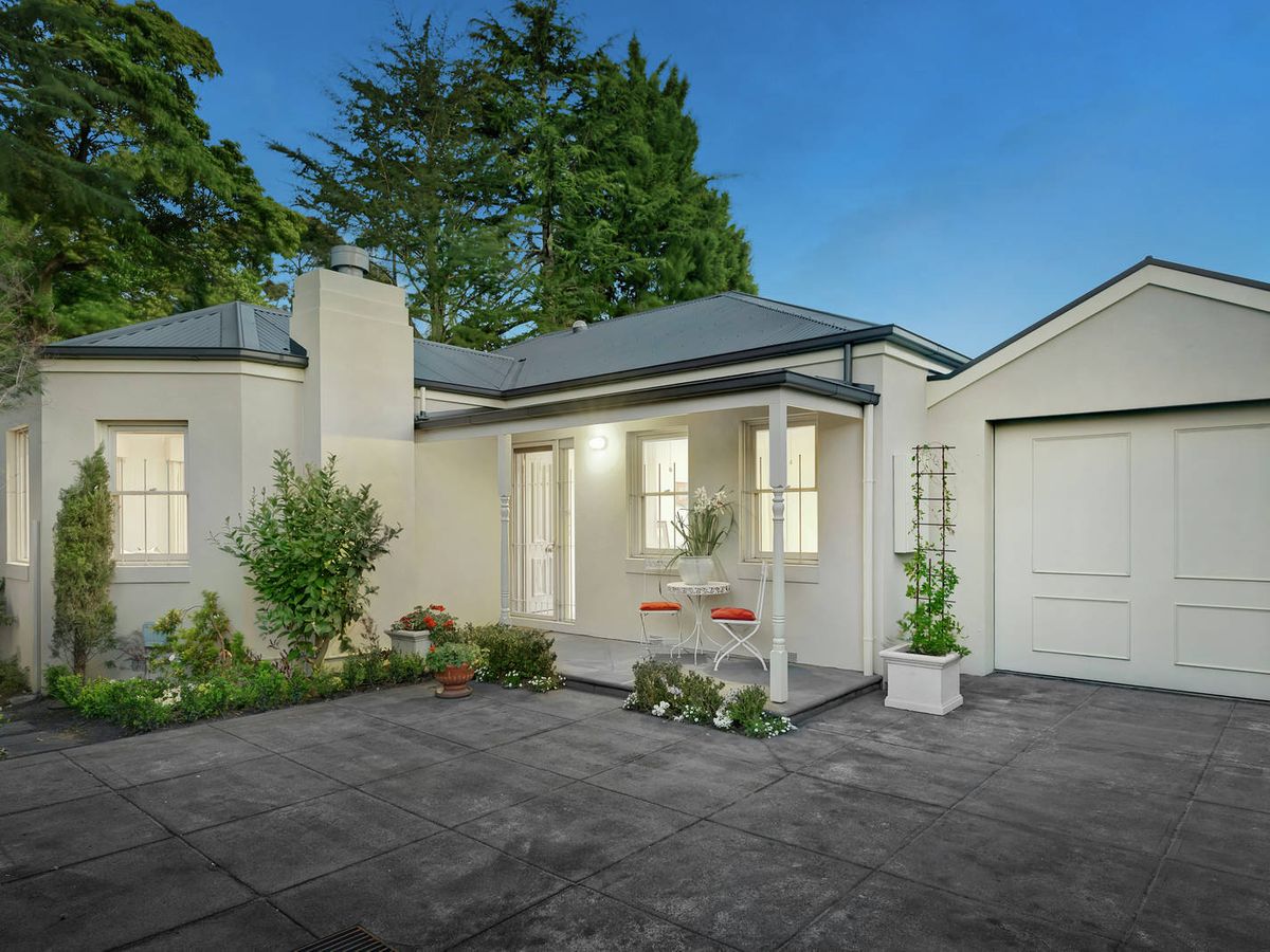 2/1 Aird Street CAMBERWELL