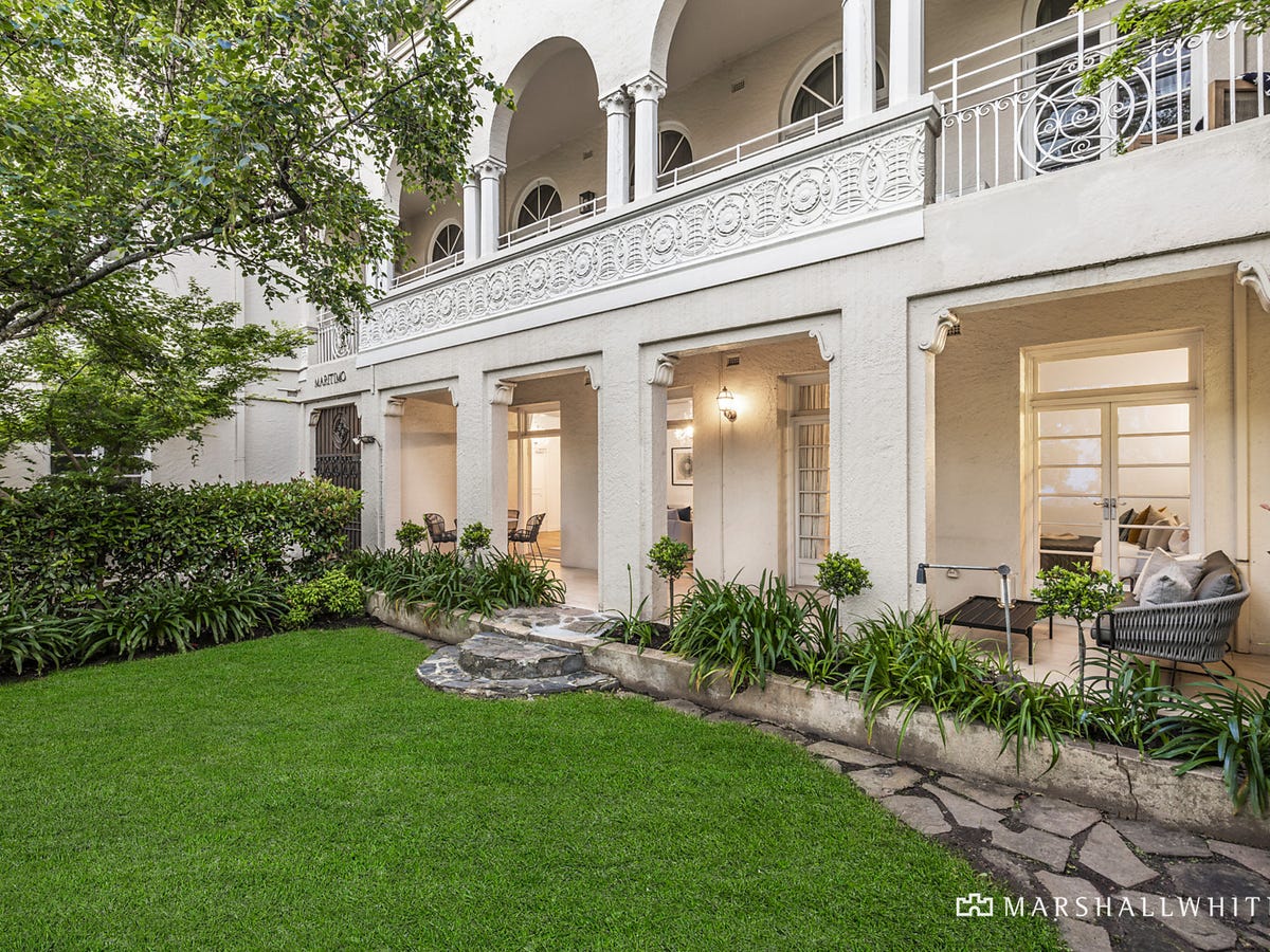 2/1 Marne Street SOUTH YARRA