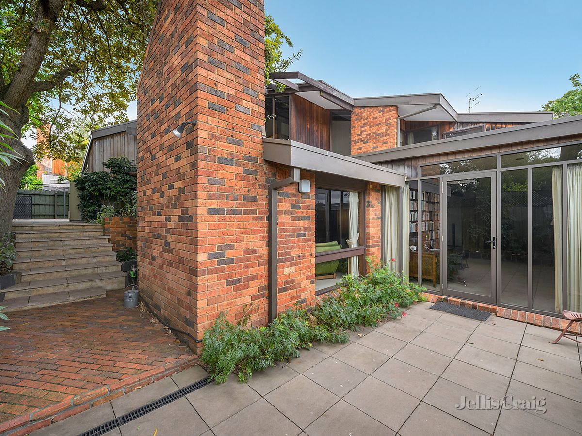 2/21 Davis Street KEW