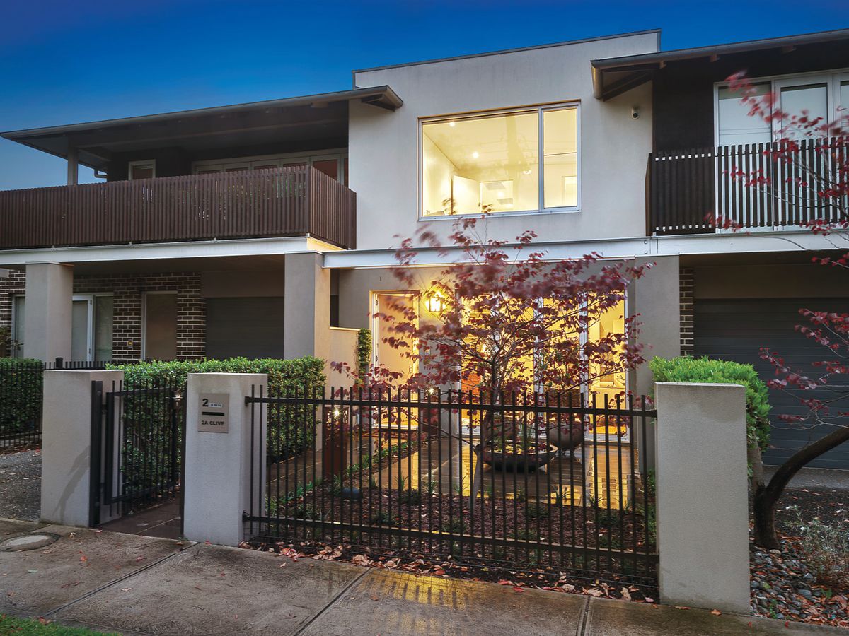 2/2a Clive Street BRIGHTON EAST
